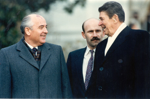 М.С.Горбачев, П.Р.Палажченко, Р.Рейган. 1987 год. Фото Горбачев-фонд
