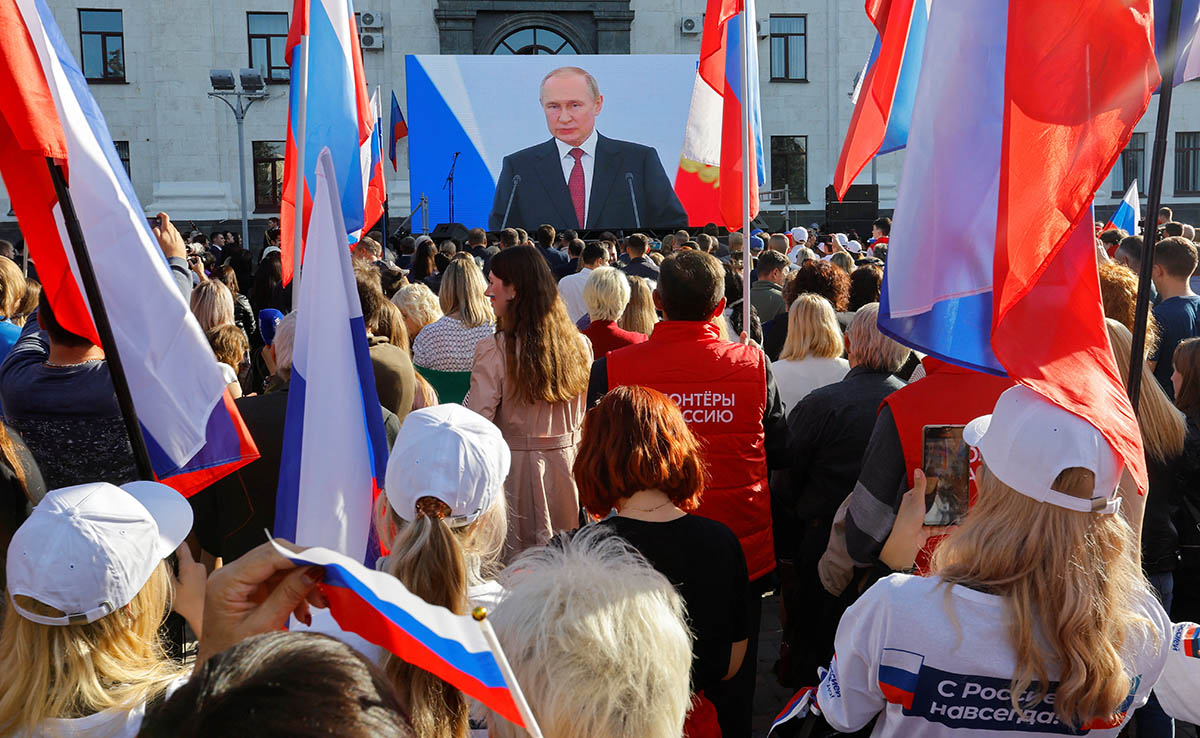Митинг в оккупированном Луганске, 30 сентября 2022 года. Фото REUTERS/Alexander Ermochenko/Scanpix/LETA