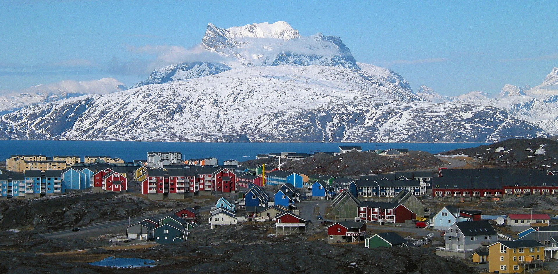 Нуук, столица Гренландии. Фото Wikipedia.org.