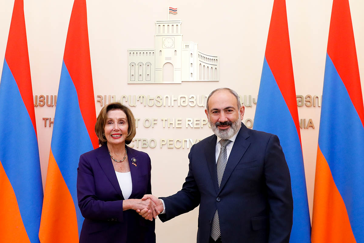 Нэнси Пелоси и премьер-министр Армении Никол Пашинян. 18 сентября 2022 года. Фото Тигран Меграбян/AP/Scanpix/LETA
