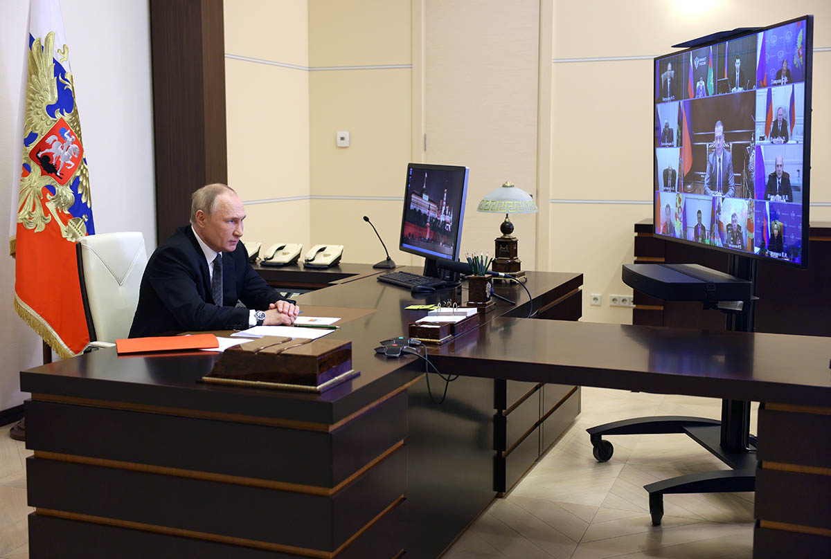 Владимир Путин проводит совещание с членами Совета безопасности в режиме видеоконференции. 19 октября 2022 года. Фото GAVRIIL GRIGOROV/EPA/SPUTNIK/Scanpix/Leta