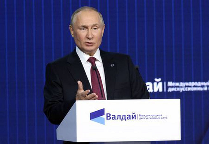 Владимир Путин на Валдайском форуме. Кадр трансляции