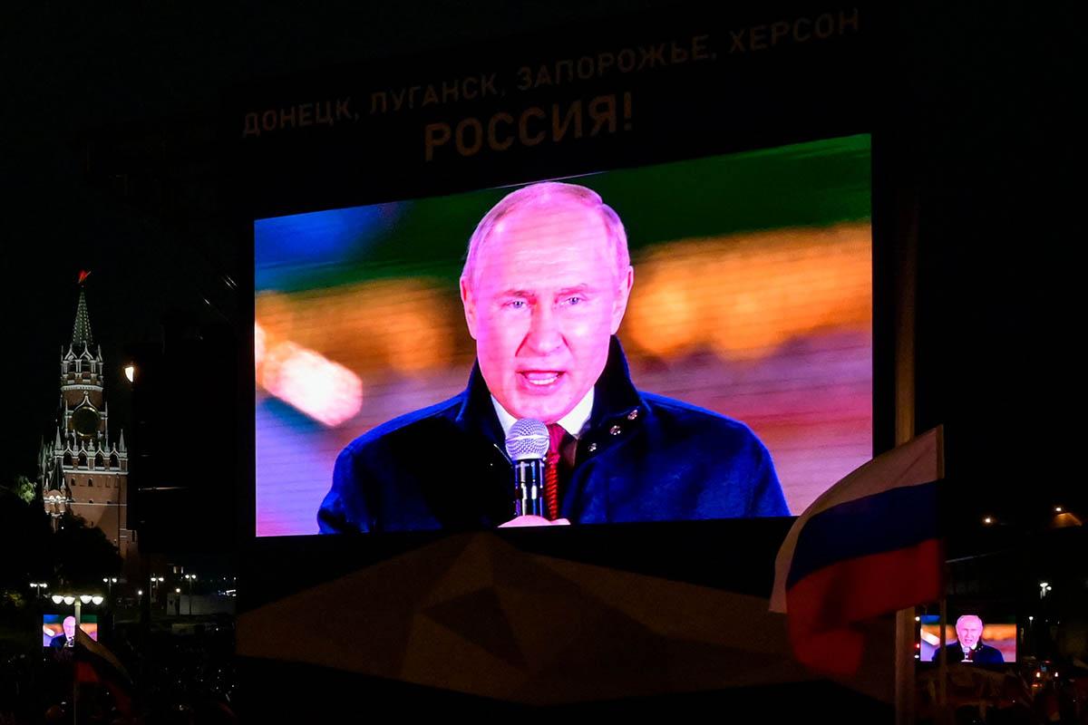 Владимир Путин во время выступления на митинге-концерте в честь аннексии четырех областей Украины. 30 сентября 2022 года. Фото Natalia KOLESNIKOVA/AFP/Scanpix/LETA