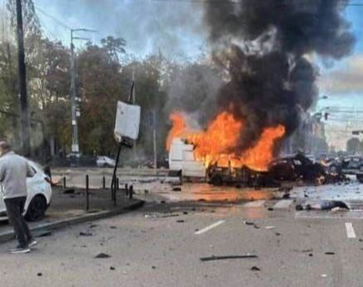 Взрыв в центре Киева. Фото Pravda Gerashchenko/Telegram