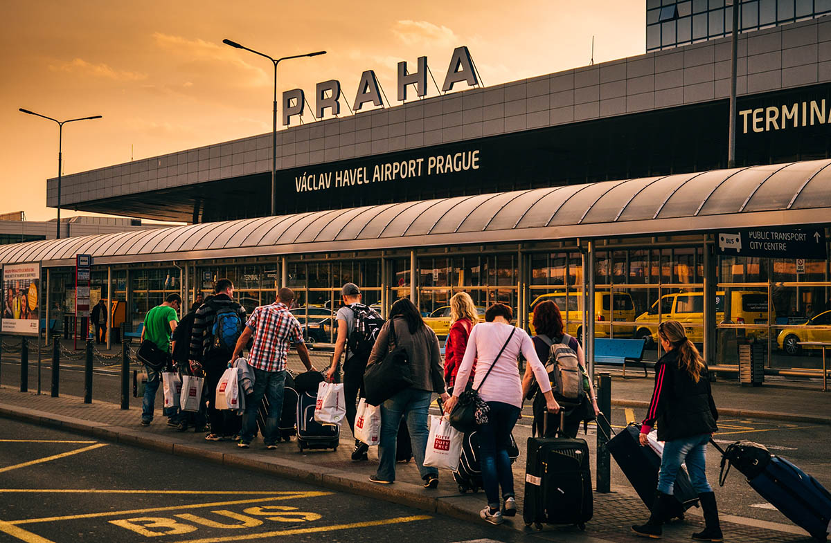 Международный аэропорт Вацлава Гавела, Прага. Фото rawkkim по лицензии Unsplash