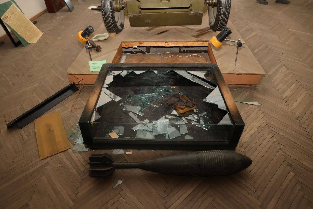 Залы Херсонского краеведческого музея после деоккупации. Фото, опубликованное в телеграм-канале @hueviyherson