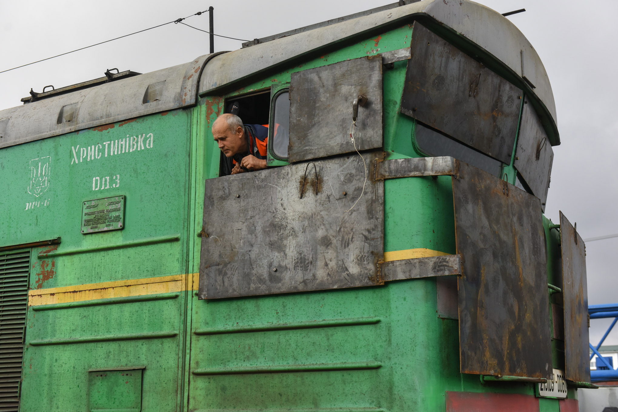 Бронированный вагон поезда, прибывшего в освобожденный Херсон из Киева. Фото EPA/OLEG PETRASYUK/Scanpiх/Leta.