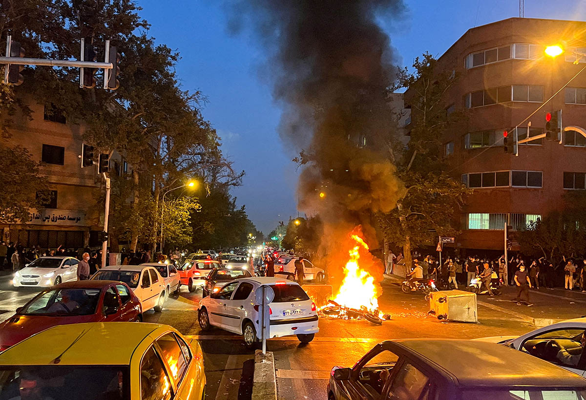 Акция протеста в Тегеране, Иран. 19 сентября 2022 года. Фото REUTERS/File Photo/Scanpix/LETA