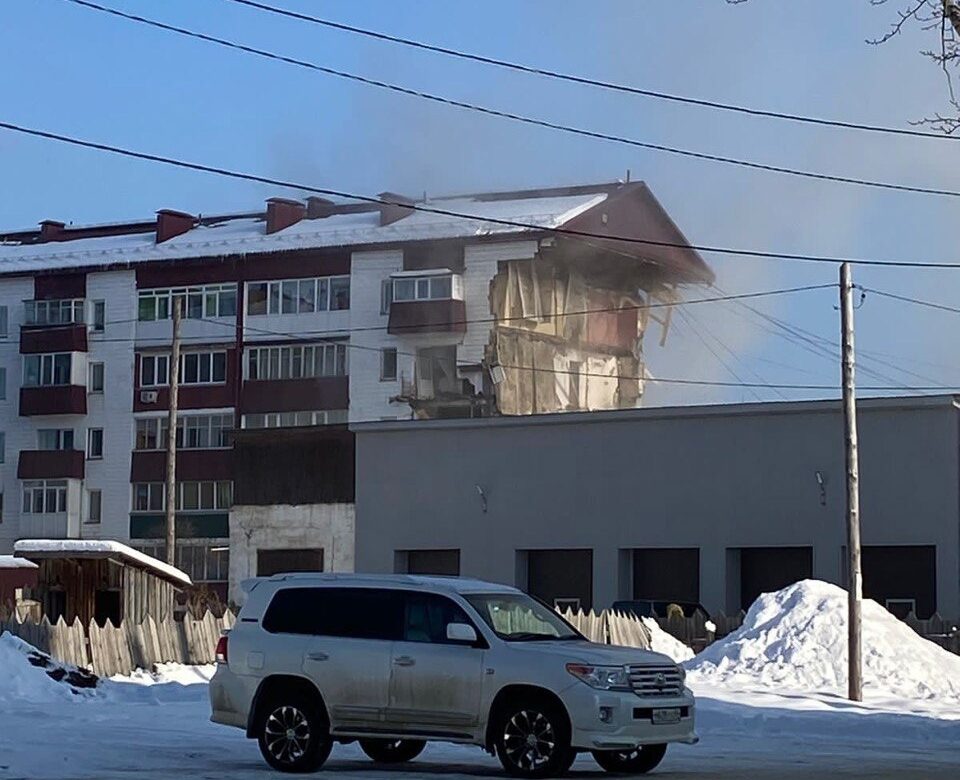 Дом в Тымовском, где произошел взрыв. Фото пресс-служба МЧС по Сахалинской области.