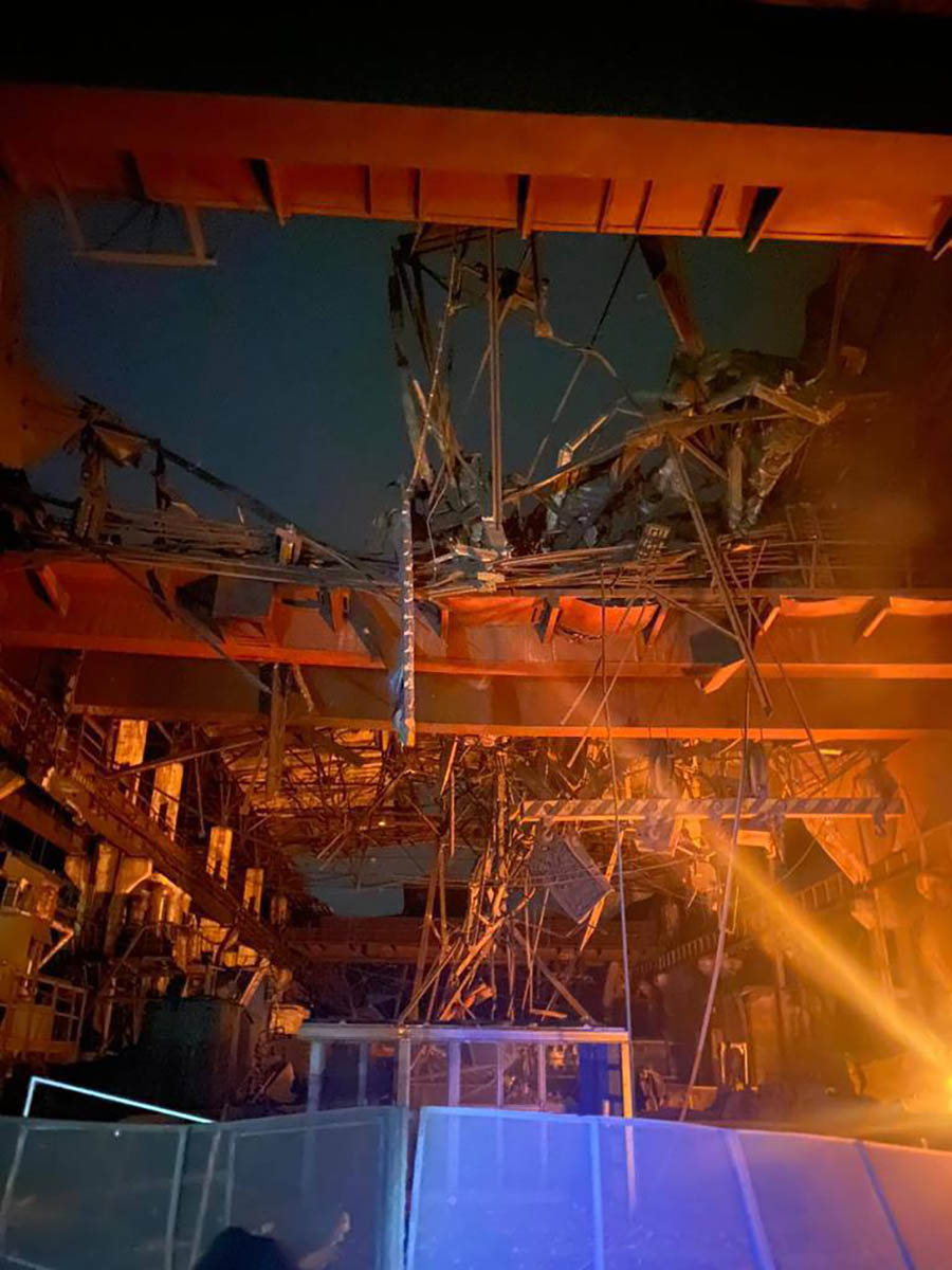Последствия ракетных ударов в промышленное предприятие в Кривом Роге Днепропетровской области. Фото Кирилл Тимошенко/Telegram