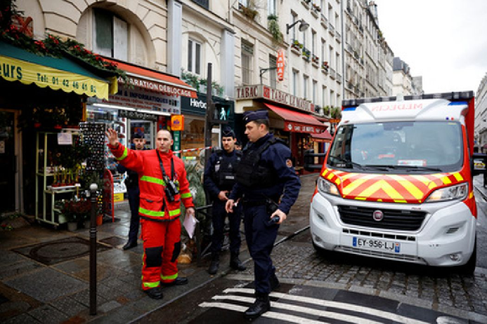 Место стрельбы в Париже 23 декабря 2022 года. Фото Sarah Meyssonnier/Reuters/Scanpix/LETA
