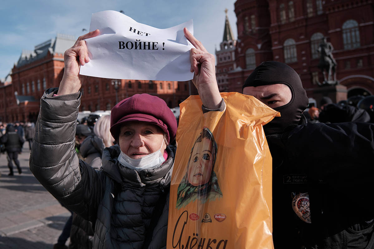 Задержания в России за антивоенные высказывания и действия. Фото ANTON KARLINER/SIPA/Scanpix/Leta