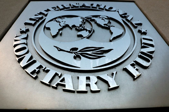 Эмблема МВФ в штаб-квартире Фонда в Вашингтоне. Фото Yuri Gripas/Reuters/Scanpix/LETA