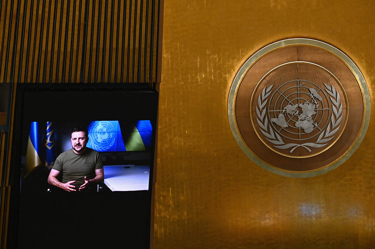 Президент Украины Владимир Зеленский дистанционно выступает на 77-й сессии Генеральной Ассамблеи ООН. 21 сентября 2022 года. Фото ANGELA WEISS/AFP/Scanpix/Leta 