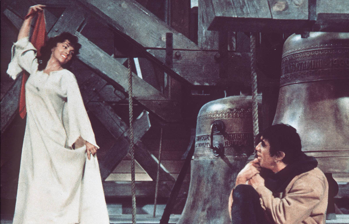 Кадр из фильма «Собор Парижской Богоматери», 1956 год. Фото imago images/United Archives/Scanpix/LETA