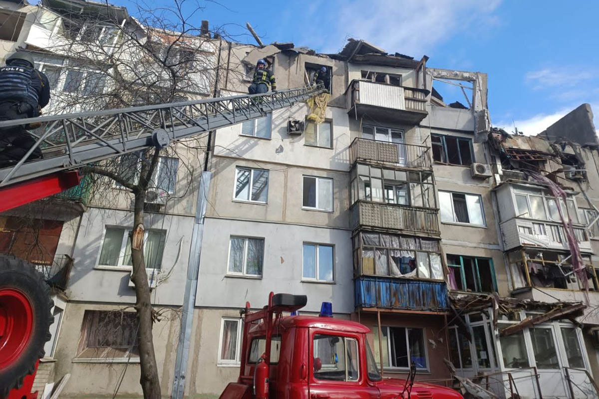 Последствия удара по жилому дому в Покровске, Донецкая область, Украина. 15 февраля 2023 года. Фото pavlokyrylenko_donoda/Telegram