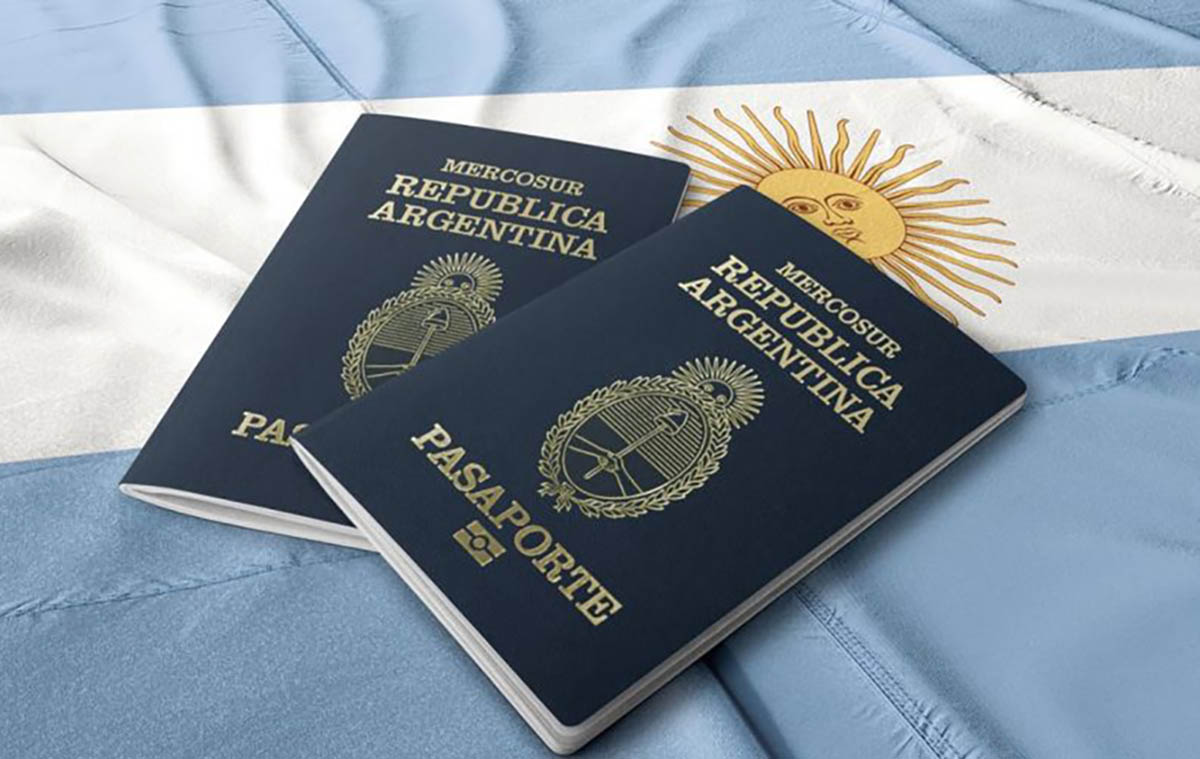 Паспорта Аргентины. Фото по лицензии Istockphoto