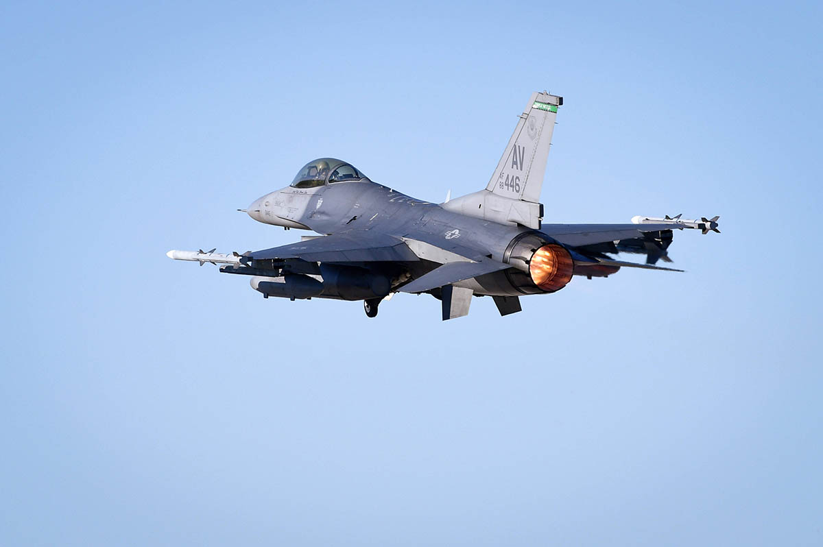 Истребитель F-16 ВВС США. Фото GIANLUCA VANNICELLI/ipa/SIPA/Scanpix/LETA