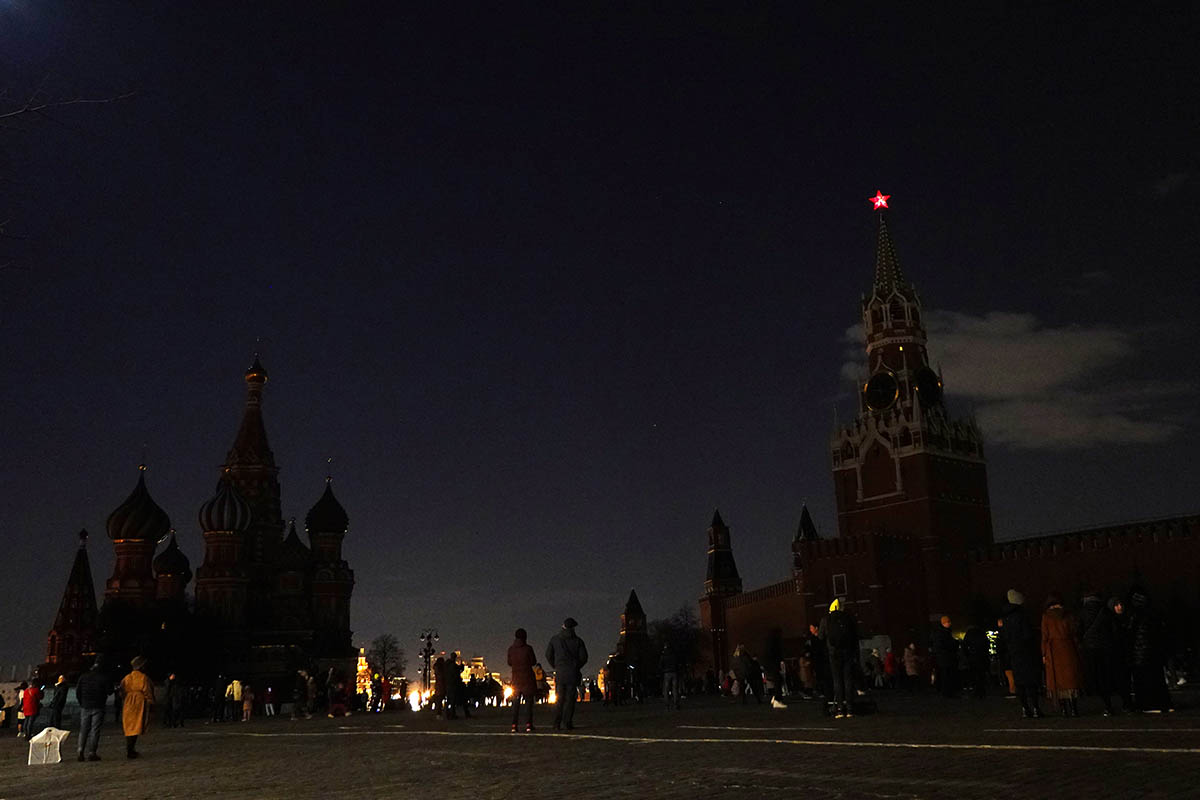 Вид на Кремль с выключенным освещением. Фото MAXIM SHIPENKOV/EPA/Scanpix/Leta