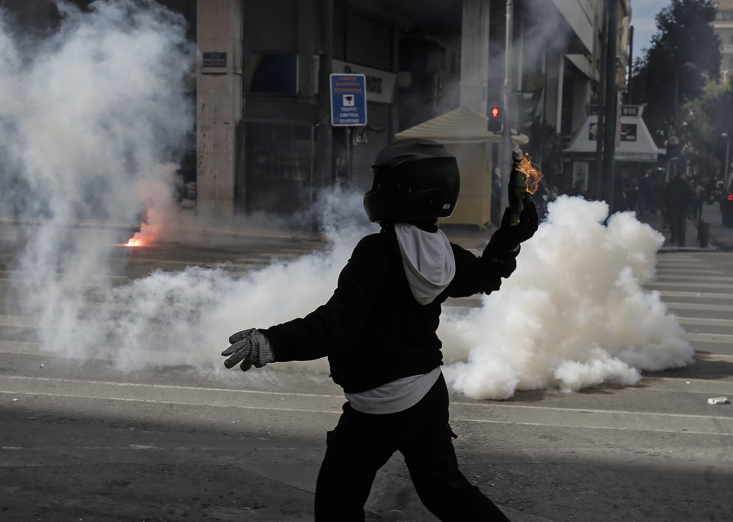 Протесты после крушения поездов в Греции. Фото Kostas Tsironis/EPA/ Scanpix / LETA.