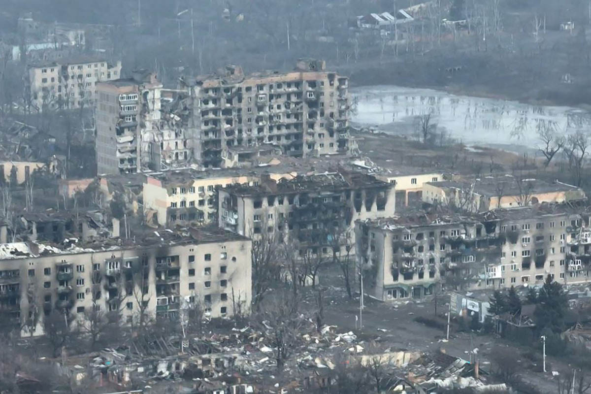 Вид с воздуха на разрушения в городе Бахмут. Фото AFPTV/AFP/Scanpix/LETA