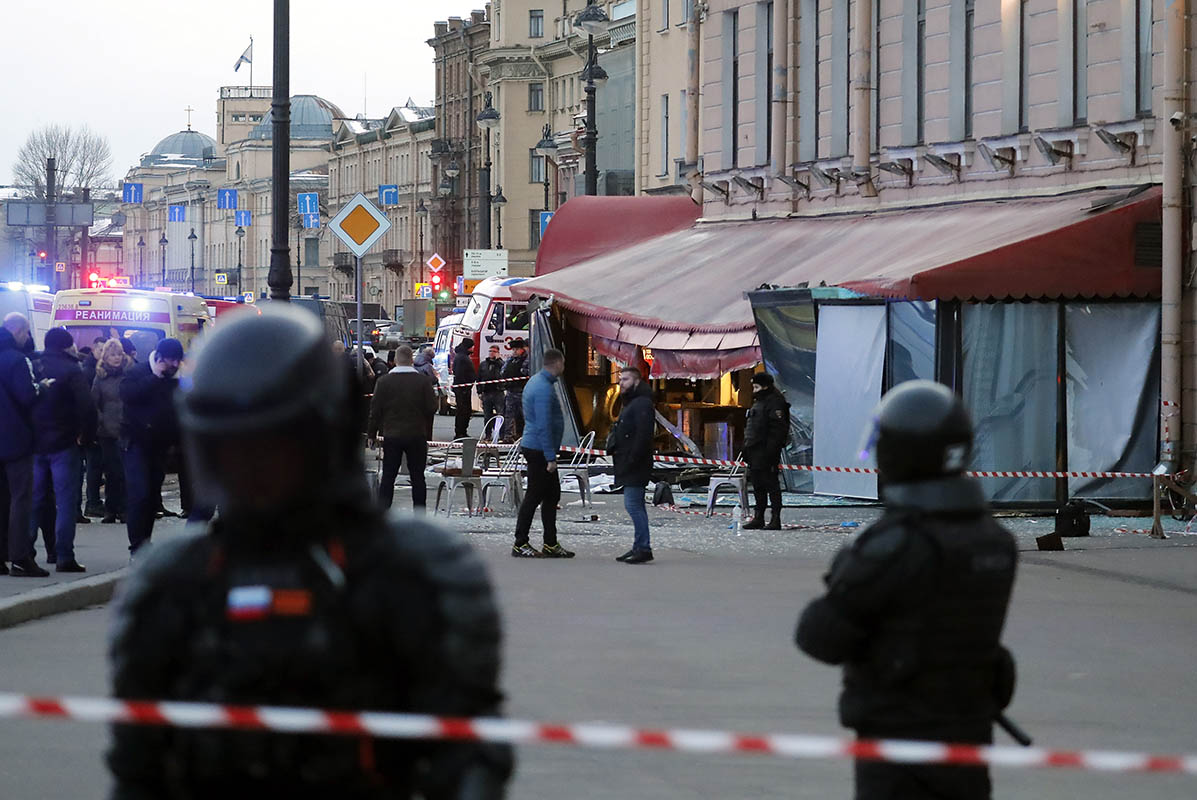 Последствия взрыва в кафе в Санкт-Петербурге, 2 апреля 2023 года. Фото ANATOLY MALTSEV/EPA/Scanpix/LETA