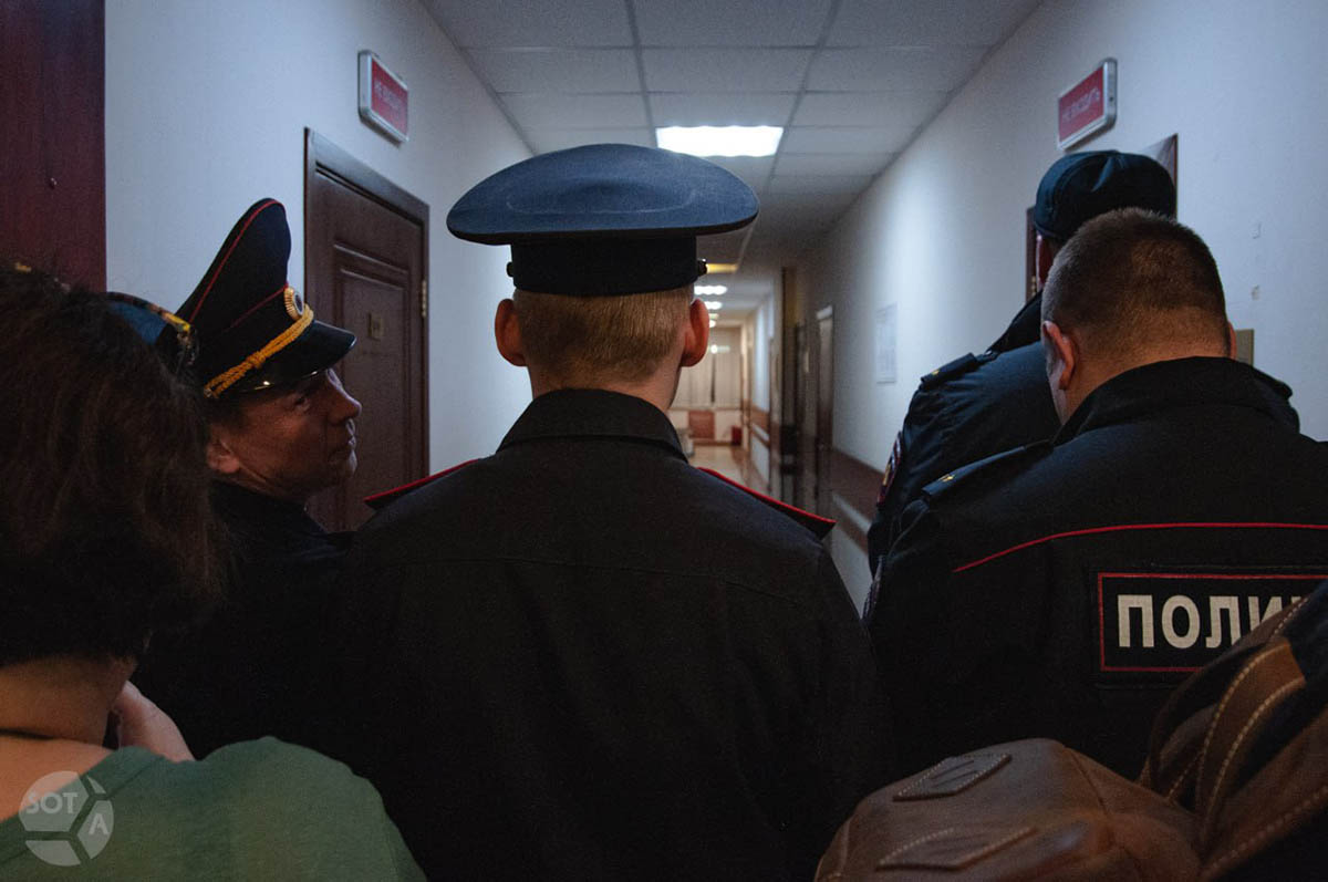 Суд по делу журналиста Романа Иванова. Фото sotavisionmedia/Telegram