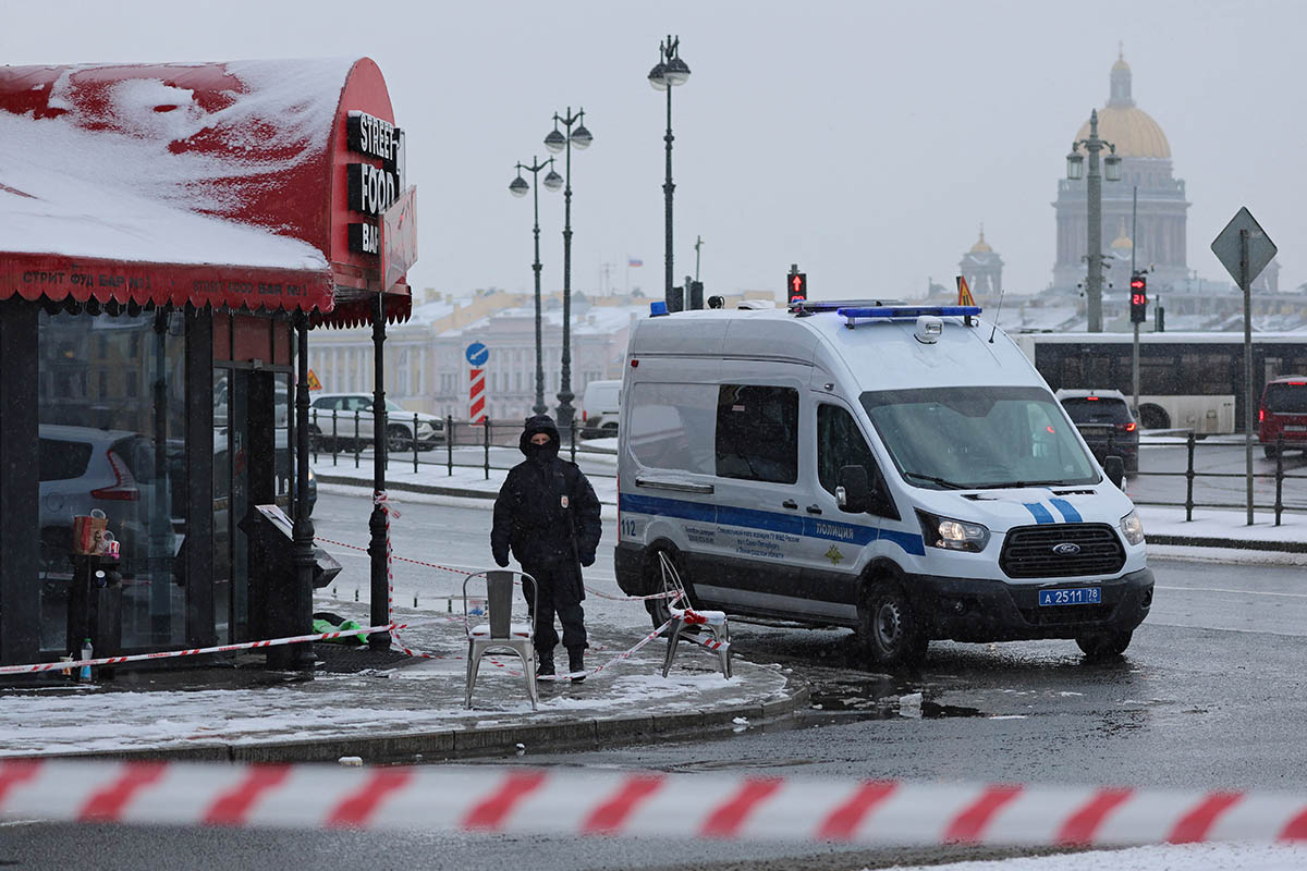 Место взрыва в кафе в Санкт-Петербурге. Фото Anton Vaganov/REUTERS/Scanpix/LETA