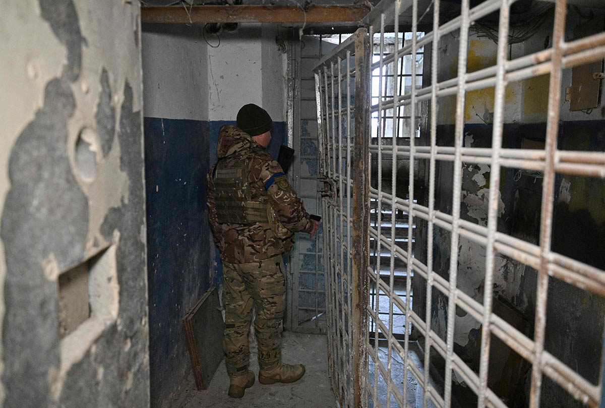 Подвал областного управления милиции, которое предположительно использовалось как место пыток проукраинских граждан во время российской оккупации в Херсоне. Фото Genya SAVILOV/AFP/Scanpix/LETA