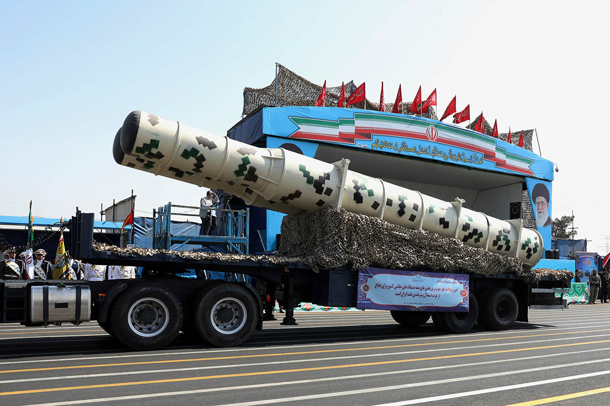 Ракеты С-300 во время военного парада в Иране. Фото Vahid Salemi/AP Photo/Scanpix/Leta