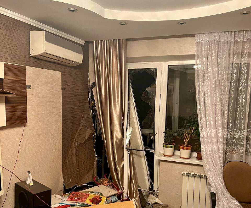 Последствия взрыва бомбы в квартире в Белгороде 20 апреля 2023 года. Фото телеграм-канала Вячеслава Гладкова