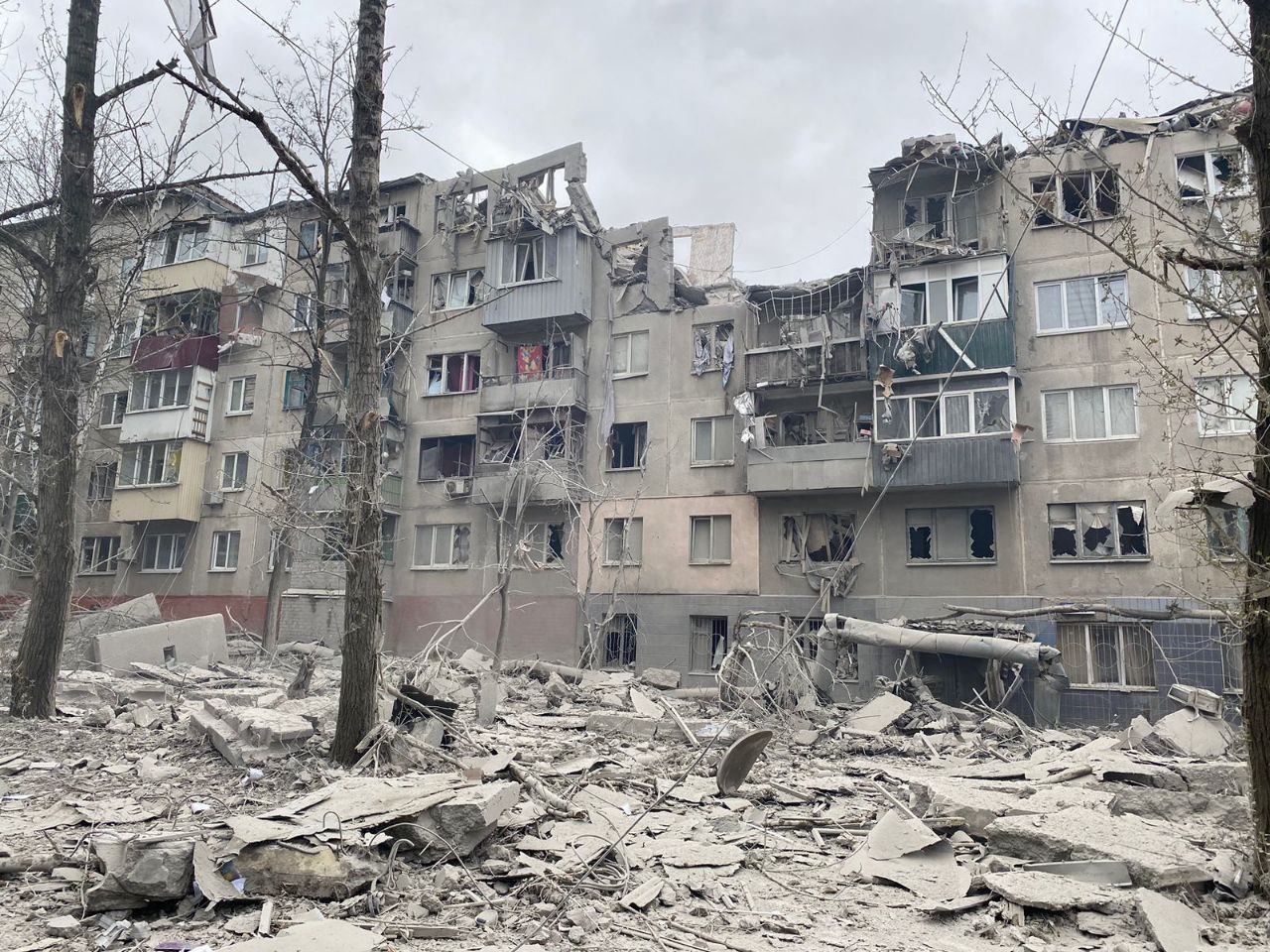 Последствия удара по Славянску. Фото t.me/pavlokyrylenko_donoda