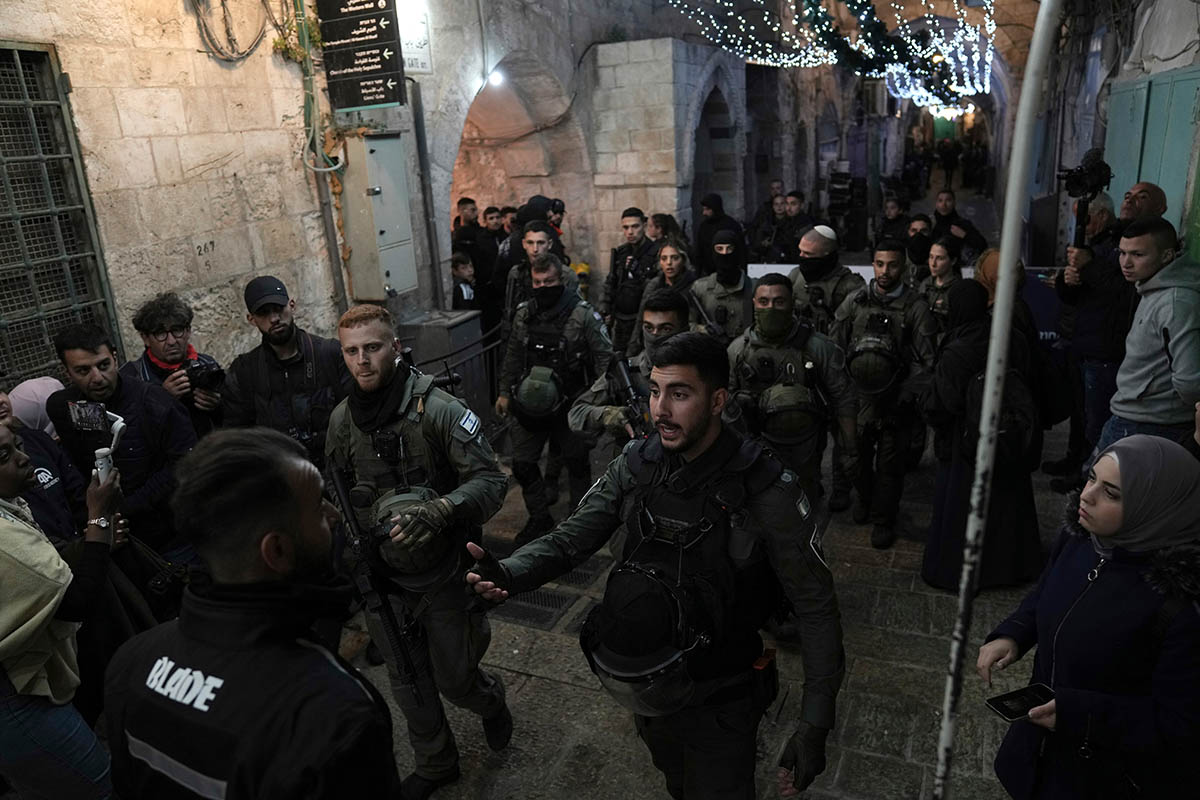 Полицейский рейд израильской полиции в Старом городе Иерусалима. Фото Фото Mahmoud Illean/AP Photo/Scanpix/LETA