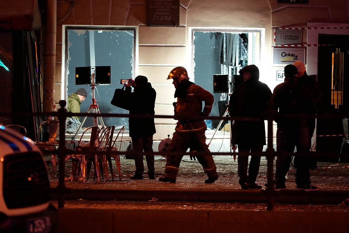 Последствия взрыва в кафе в Санкт-Петербурге, 2 апреля 2023 года. Фото AP Photo/Scanpix/LETA