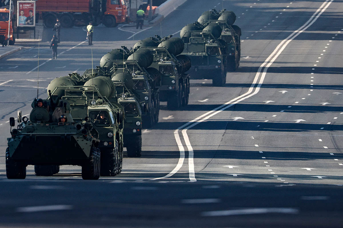 Российская военная техника в центре Москвы, 9 мая 2023 года. Фото SERGEI ILNITSKY/EPA/Scanpix/LETA