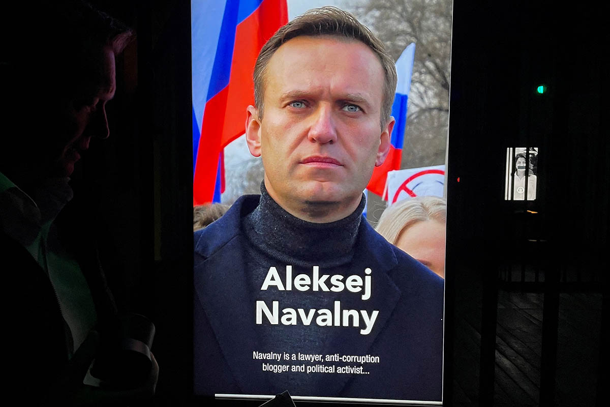 Алексей Навальный на фотографии в замке Loevestein, где выставлена копия его ШИЗО, Нидерланды. Фото Anthony Deutsch/REUTERS/Scanpix/Leta