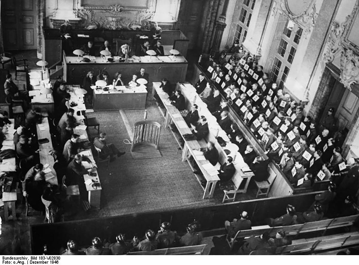 Суд над нацистами в Раштатте в 1946 году во Французской зоне оккупации. Фото Bundesarchiv, Bild 183-V02830/CC-BY-SA 3.0/Wikimedia Commons