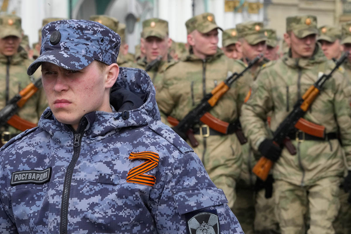 Военнослужащие Росгвардии. Фото Dmitri Lovetsky/AP Photo/Scanpix/Leta