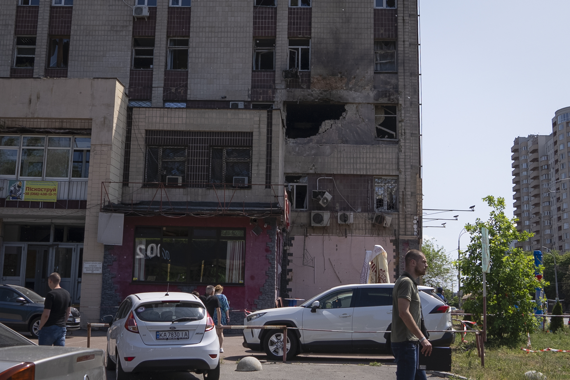 Жилой дом после удара беспилотника в Киеве 28 мая 2023 года. Фото Василиса Степаненко / AP / Scanpix / LETA.