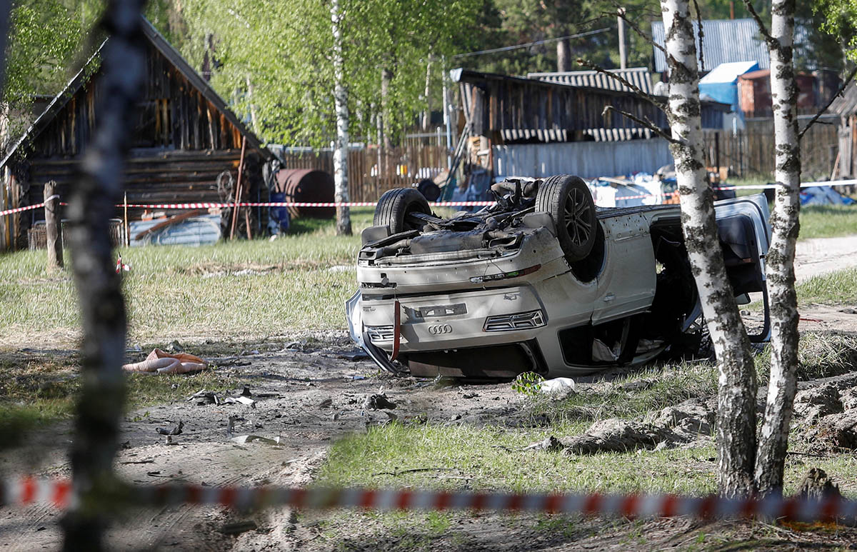 Взорвавшийся автомобиль российского писателя и публициста Захара Прилепина. Фото Anastasia Makarycheva/REUTERS/Scanpix/LETA