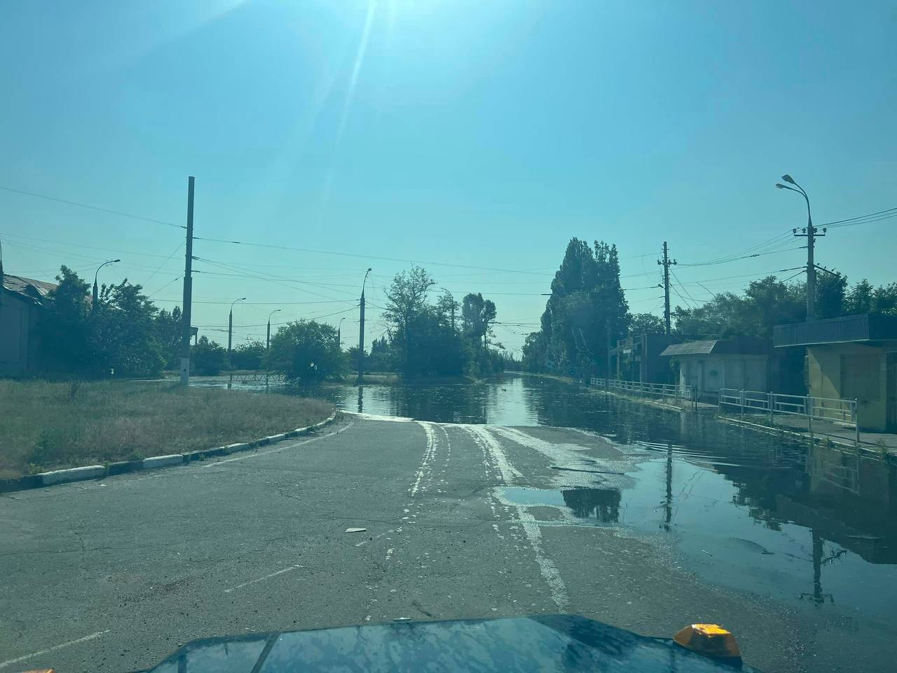 Затопленные улицы Херсона после прорыва Каховской ГЭС. Фото главы Херсонской городской администрации Романа Мрочко