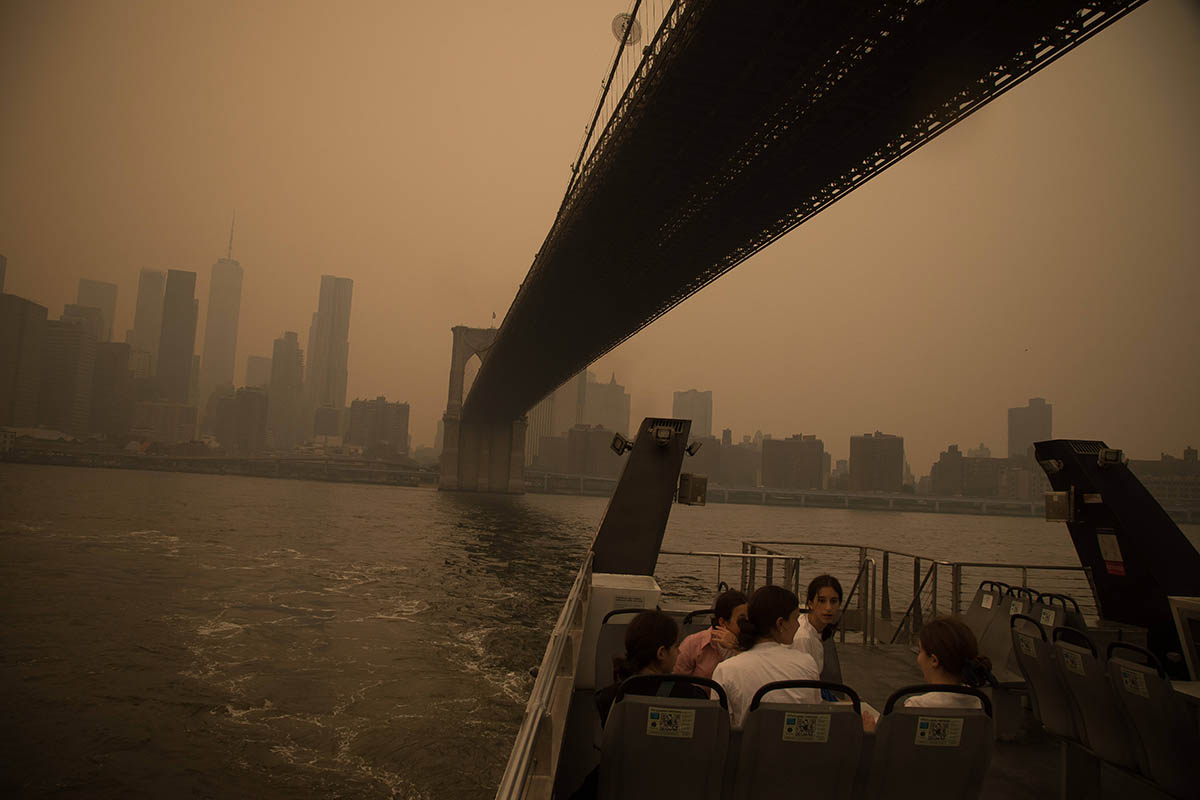 Смог в Нью-Йорке от лесных пожаров в Канаде, 8 июня 2023 года. Фото Michael Nagle/Xinhua/CHINE NOUVELLE/SIPA/Scanpix/Leta