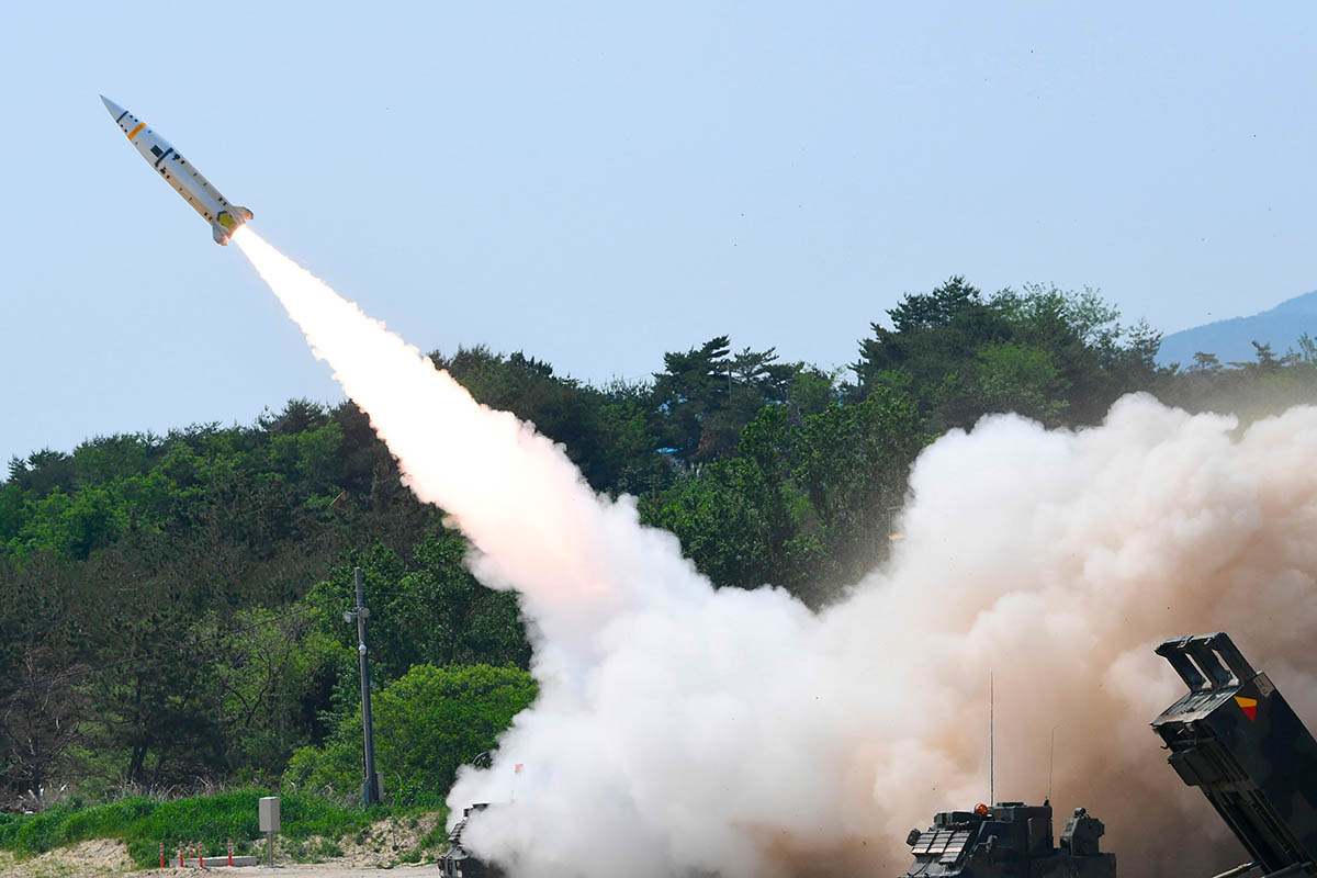 Запуск ракеты во время совместных учений США и Южной Кореи. 25 мая 2022 года. Фото AP/Scanpix/Leta