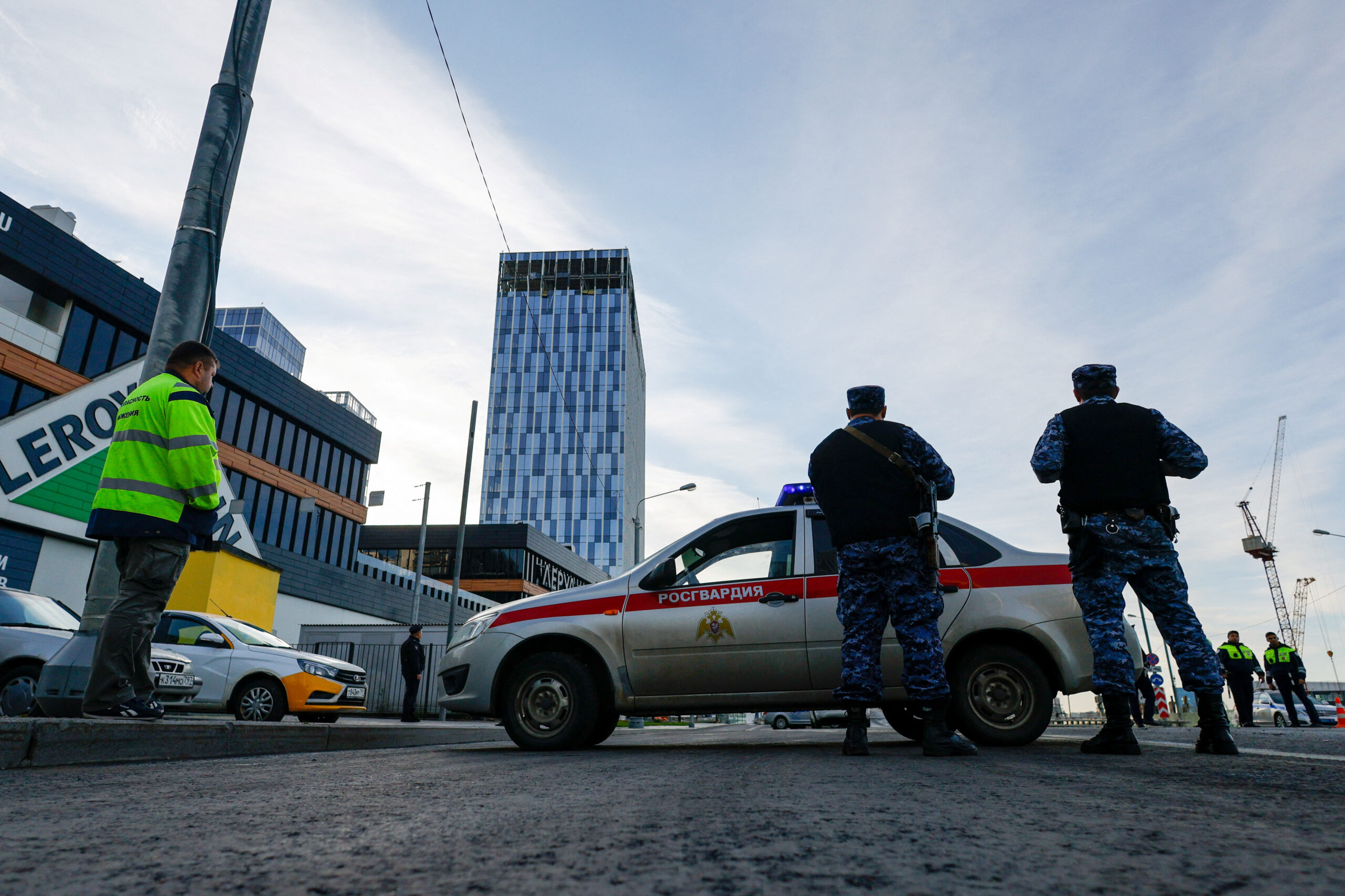 Последствия атаки беспилотников на Москву. Фото REUTERS/Maxim Shemetov/Scanpix/LETA