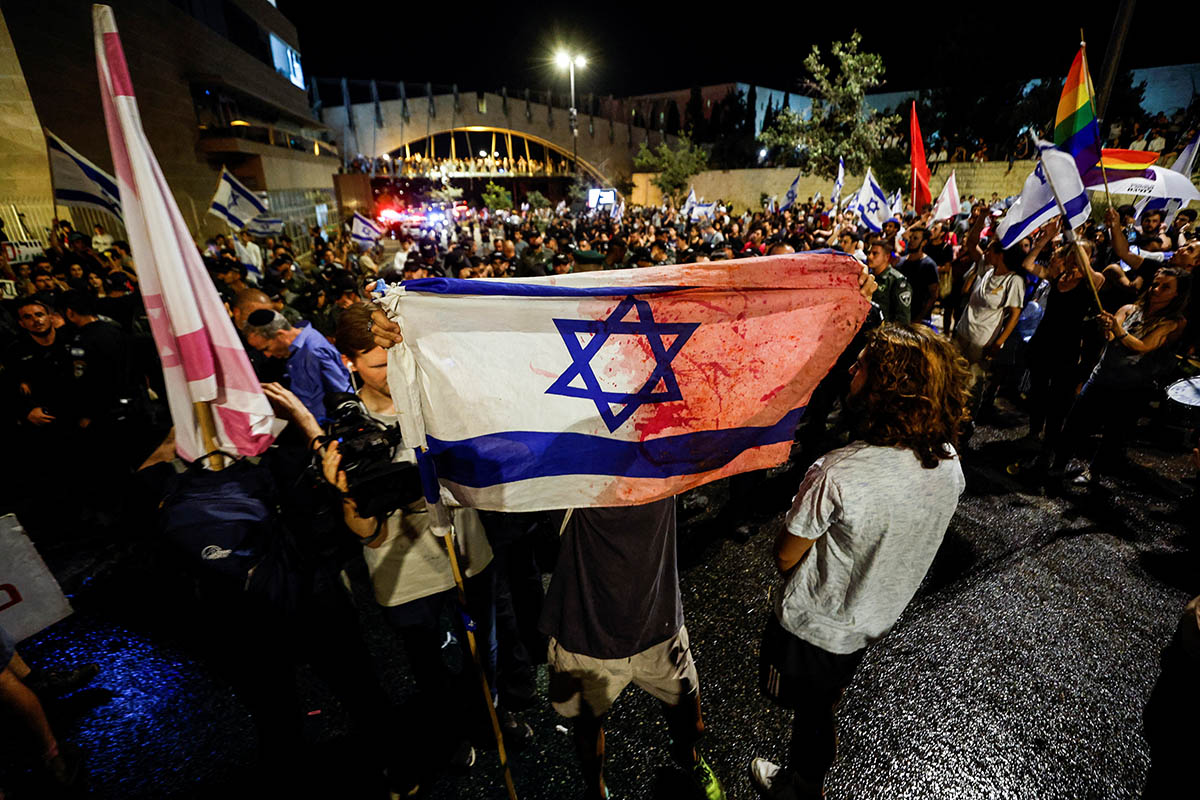 Демонстрация протеста возле израильского парламента в Иерусалиме, 24 июля 2023 года. Фото Amir Cohen/REUTERS/Scanpix/LETA