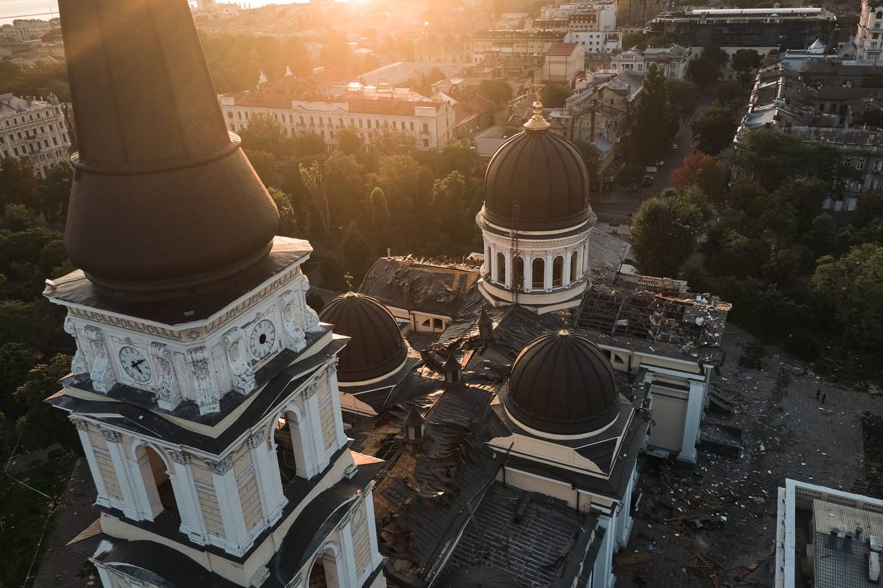 Спасо-Преображенский кафедральный собор в Одессе после разрушений в ночь на 23 июля. Фото из телеграм-канала Владимира Зеленского