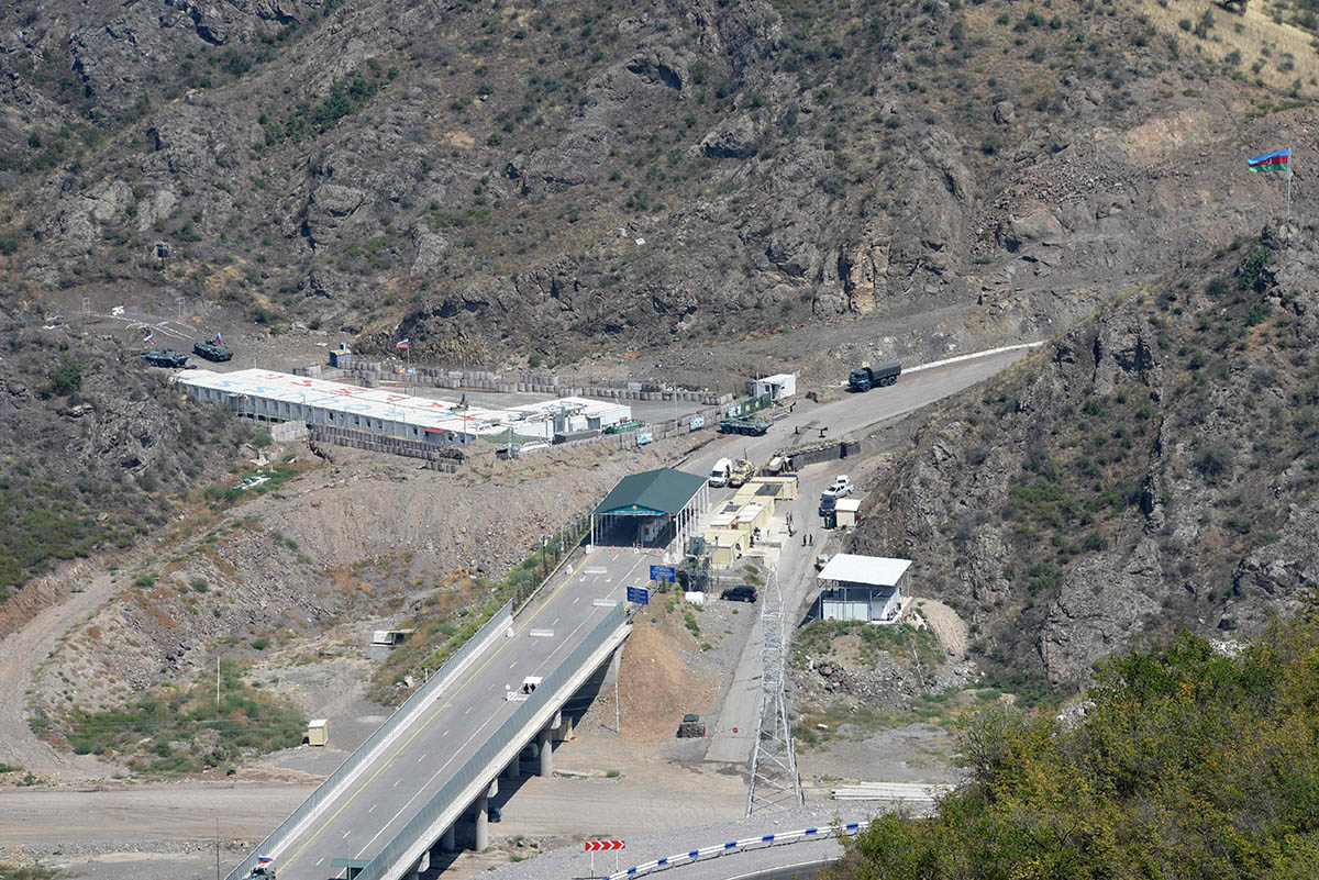 Азербайджанский контрольно-пропускной пункт на въезде в Лачинский коридор. Фото Karen MINASYAN/AFP/Scanpix/Leta