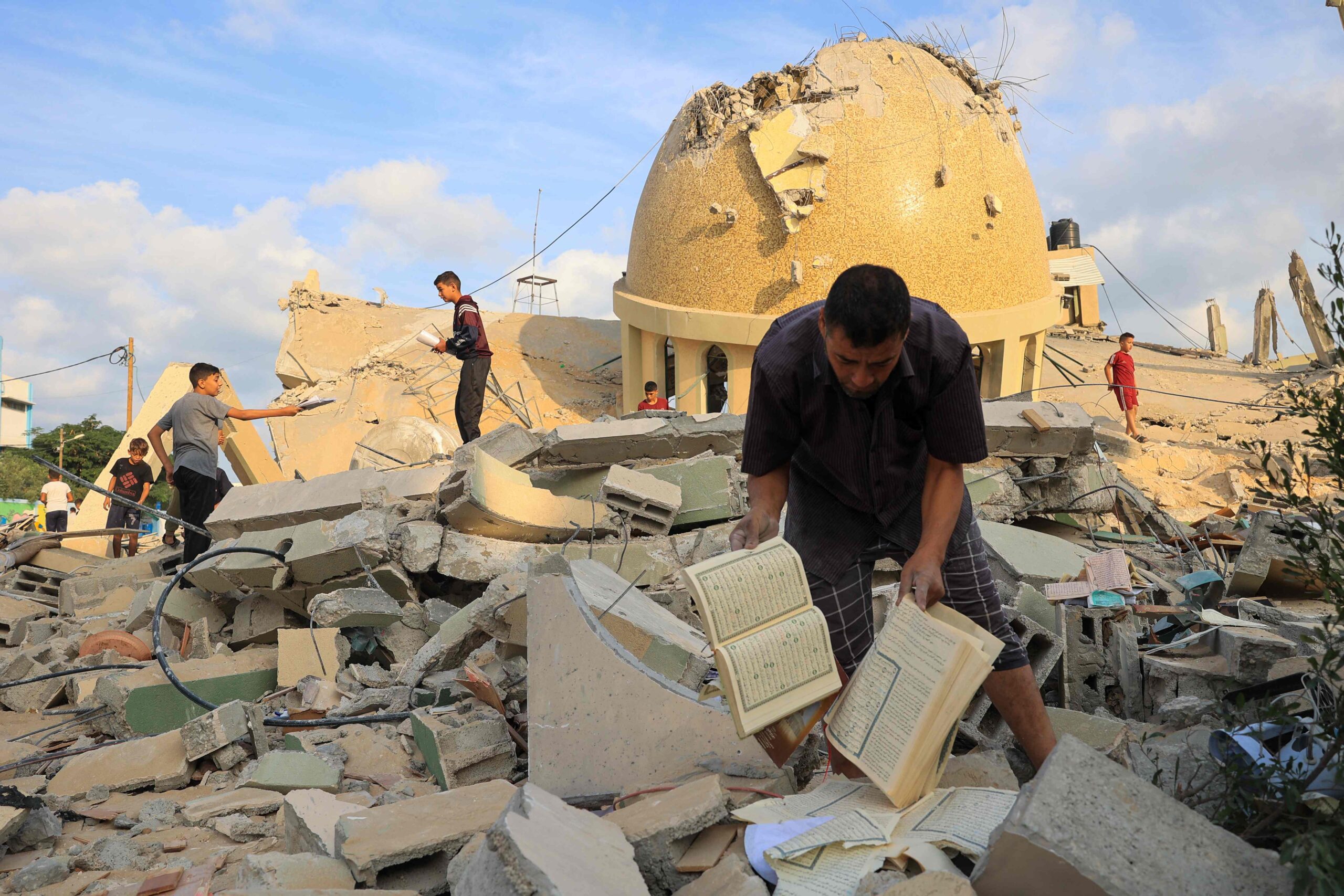 Атакованная мечеть в Хан-Юнисе, Газа. Фото SAID KHATIB / AFP/Scanpix/Leta