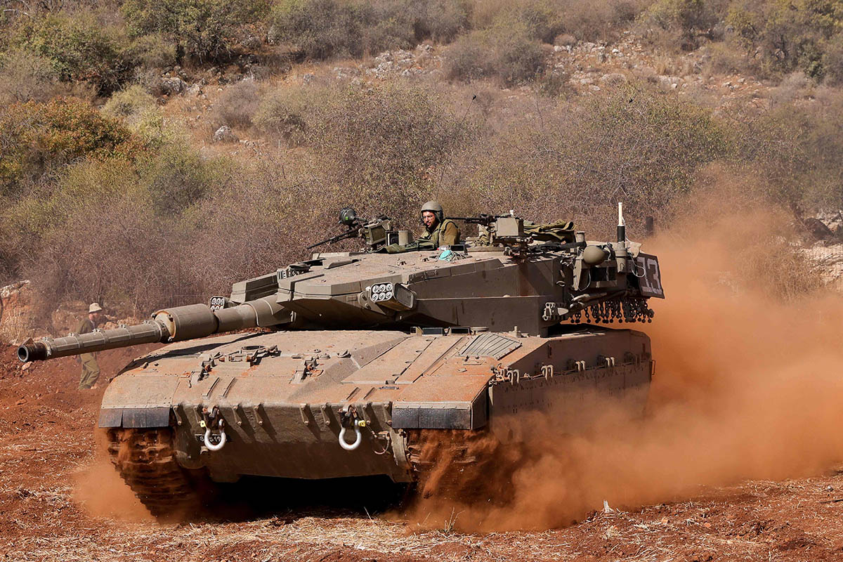 Израильский танк «Меркава» недалеко от границы с Ливаном на севере Израиля, 24 октября 2023 года. Фото Jalaa MAREY/AFP/Scanpix/LETA