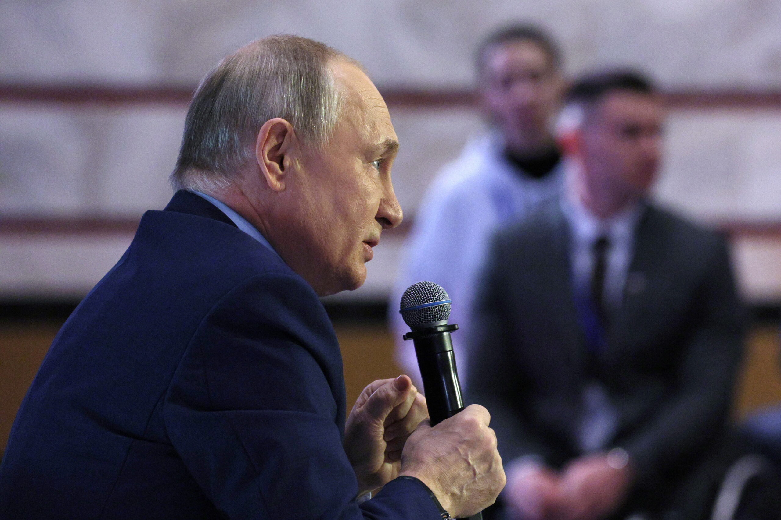 Владимир Путин на встрече с членами Общественной палаты 3 ноября 2023 года. Фото EPA/GAVRIIL GRIGOROV/SPUTNIK/KREMLIN POOL MANDATORY CREDIT / Scanpix/LETA.